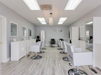 Lusso Salon