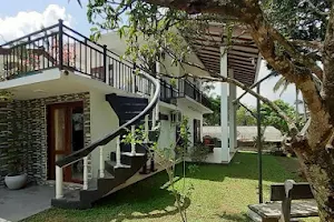 Villa 121 Kandy Srilanka image