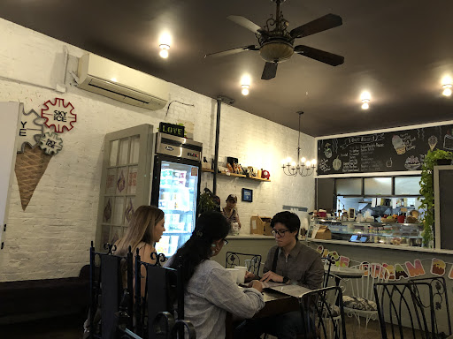 Thai Restaurant «SkyIce Sweet & Savory», reviews and photos, 63 5th Ave, Brooklyn, NY 11217, USA