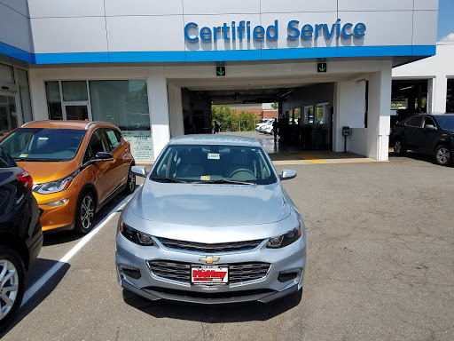 Chevrolet Dealer «Jim McKay Chevrolet», reviews and photos, 3509 University Dr, Fairfax, VA 22030, USA