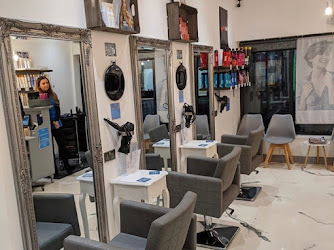 Two Moons Hairdressing Nunthorpe