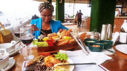 BRICK Restaurante Bar Lounge - 663G+W4M, Luanda, Angola
