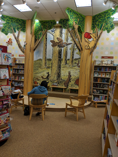 Shopping Mall «Gilroy Crossing Shopping Center», reviews and photos, 6915 Camino Arroyo, San Jose, CA 95112, USA