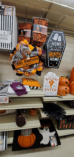Discount Store «Big Lots», reviews and photos, 16100 E 10 Mile Rd, Eastpointe, MI 48021, USA