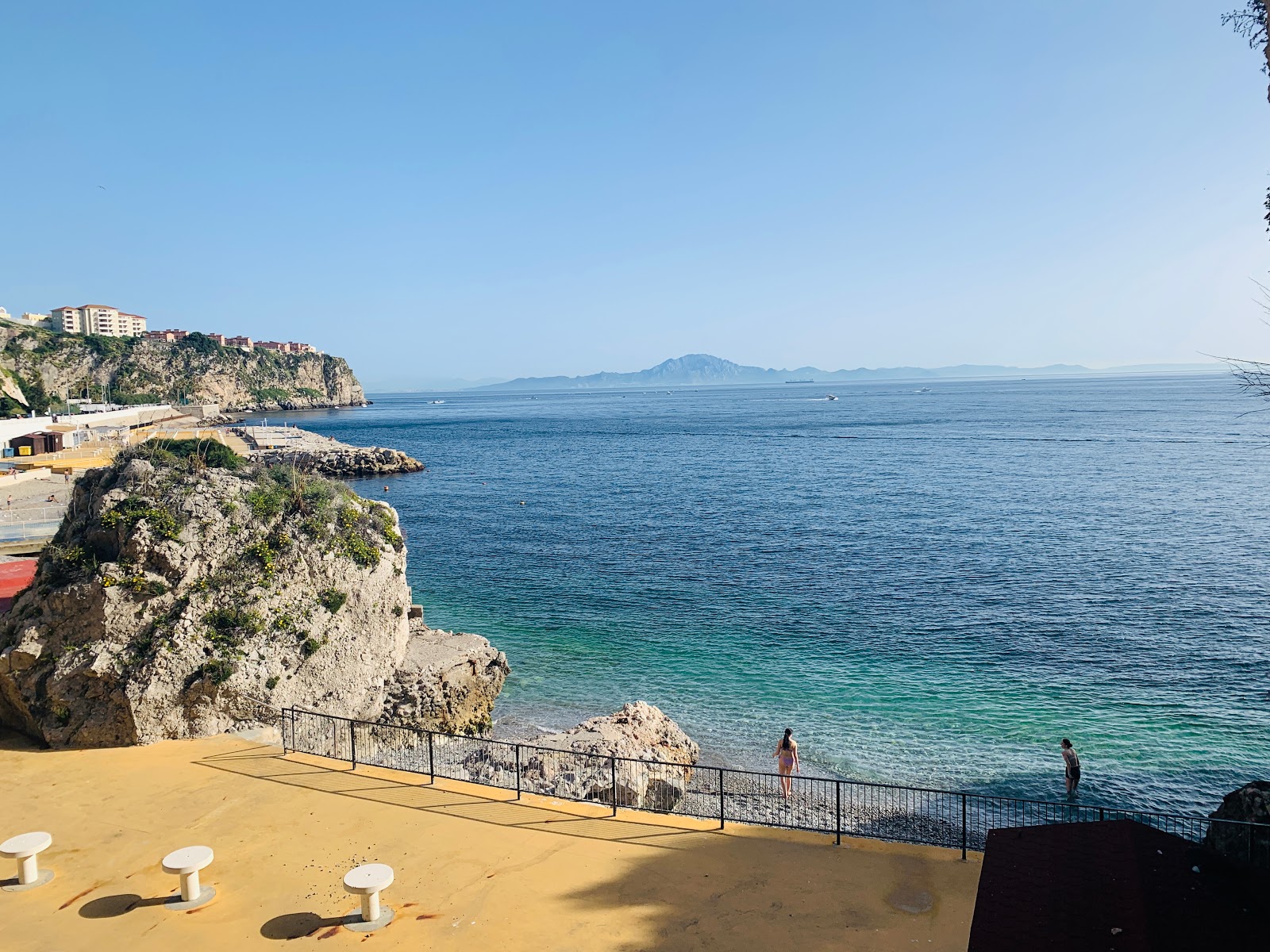 Foto af Camp Bay Beach, Gibraltar og dens smukke landskab