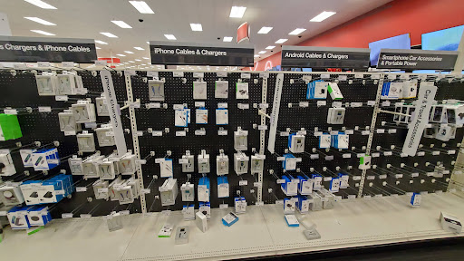 Department Store «Target», reviews and photos, 1 Hawes Way, Stoughton, MA 02072, USA