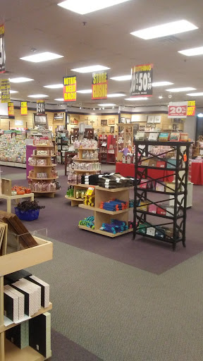 Family Christian, 4351 24th Ave #5, Fort Gratiot Twp, MI 48059, USA, 