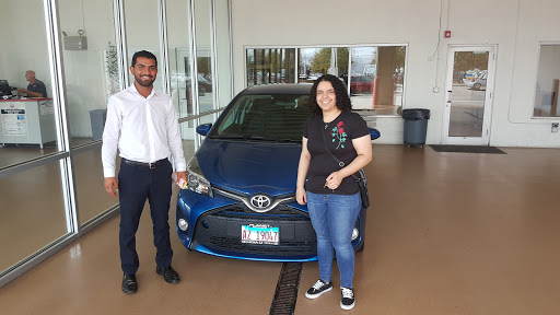 Toyota Dealer «Planet Toyota», reviews and photos, 5540 Auto Ct Dr, Matteson, IL 60443, USA