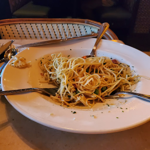 Restaurant «The Cheesecake Factory», reviews and photos, 3124 W Friendly Ave, Greensboro, NC 27408, USA