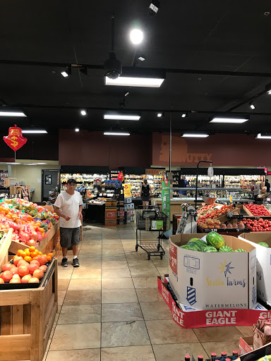 Supermarket «Giant Eagle Supermarket», reviews and photos, 290 E Aurora Rd, Northfield, OH 44067, USA