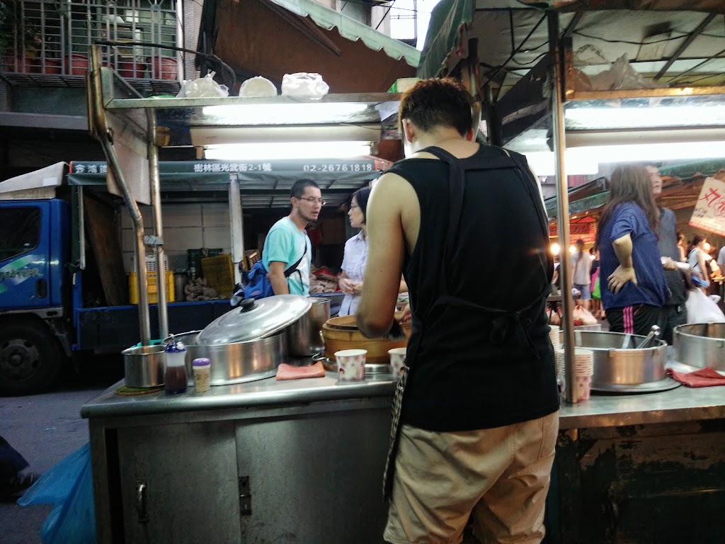 板橋大粒ㄟ肉圓 的照片