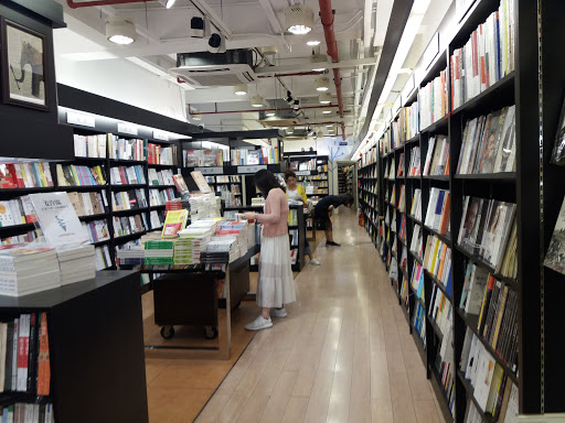Bookshops open on Sundays in Guangzhou