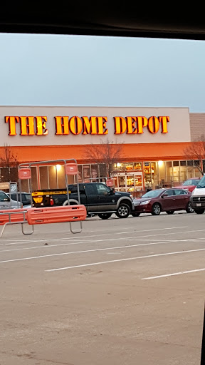 Home Improvement Store «The Home Depot», reviews and photos, 4060 95th St, Oak Lawn, IL 60453, USA