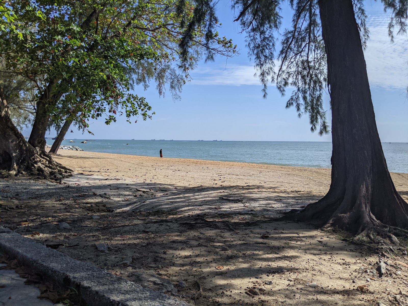 Foto di Tanjung Bidara Beach - luogo popolare tra gli intenditori del relax