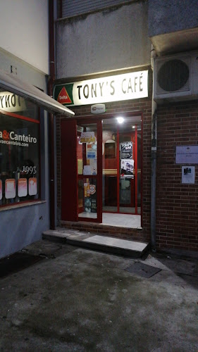 Tony's café