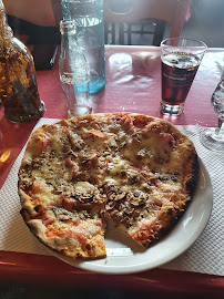 Plats et boissons du Pizzeria Pizzéria Gino à Saint-Jean-de-Bournay - n°16