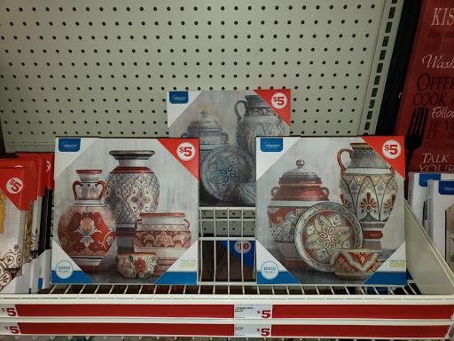 Discount Store «FAMILY DOLLAR», reviews and photos, 1246 E Central Ave, Miamisburg, OH 45342, USA