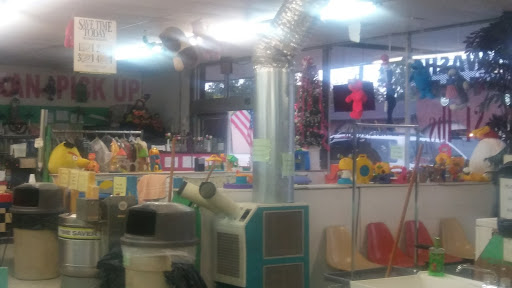 Laundromat «Tubs & Tumbler Coin Laundry & Dry Cleaning Service», reviews and photos, 3680 Elizabeth St, Wayne, MI 48184, USA