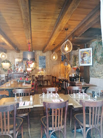 Atmosphère du Restaurant Chez Mon Pere à Estaing - n°11