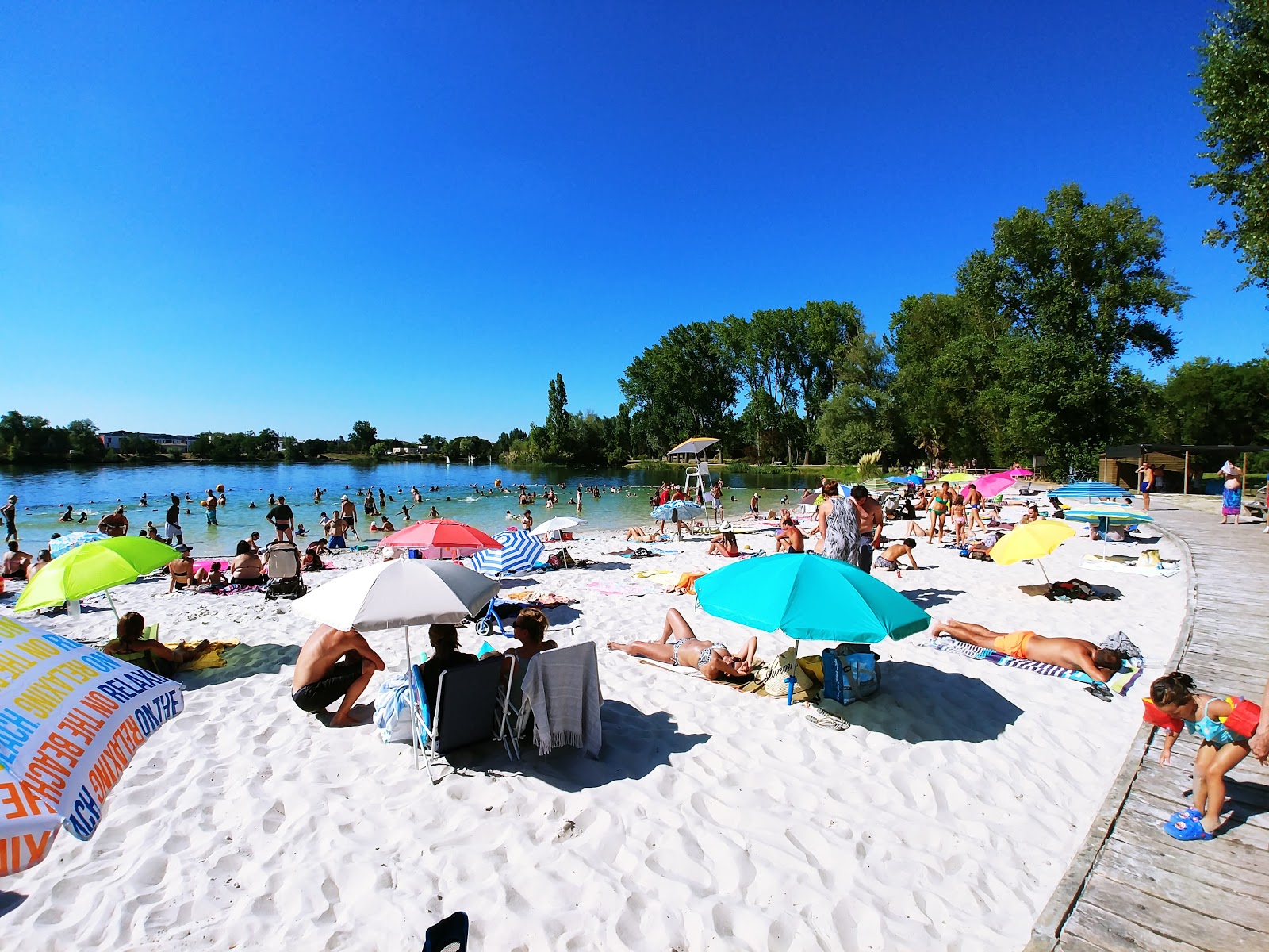 Foto di Spiaggia di Begles con una costa dritta