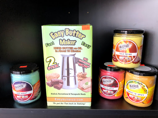 Tobacco Shop «Pipe Dreams Smoke Shop», reviews and photos, 13971 N Cleveland Ave #13, North Fort Myers, FL 33903, USA