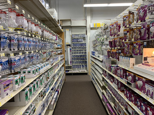 Hardware Store «Zettler Hardware», reviews and photos, 4518 Kenny Rd, Columbus, OH 43220, USA