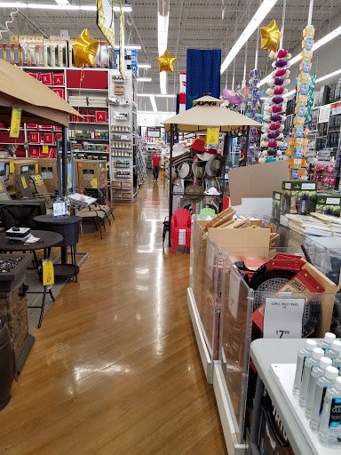 Bed Bath & Beyond image 8