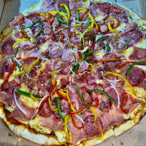 Opiniones de Pizzeria Sottile en Tonsupa - Pizzeria