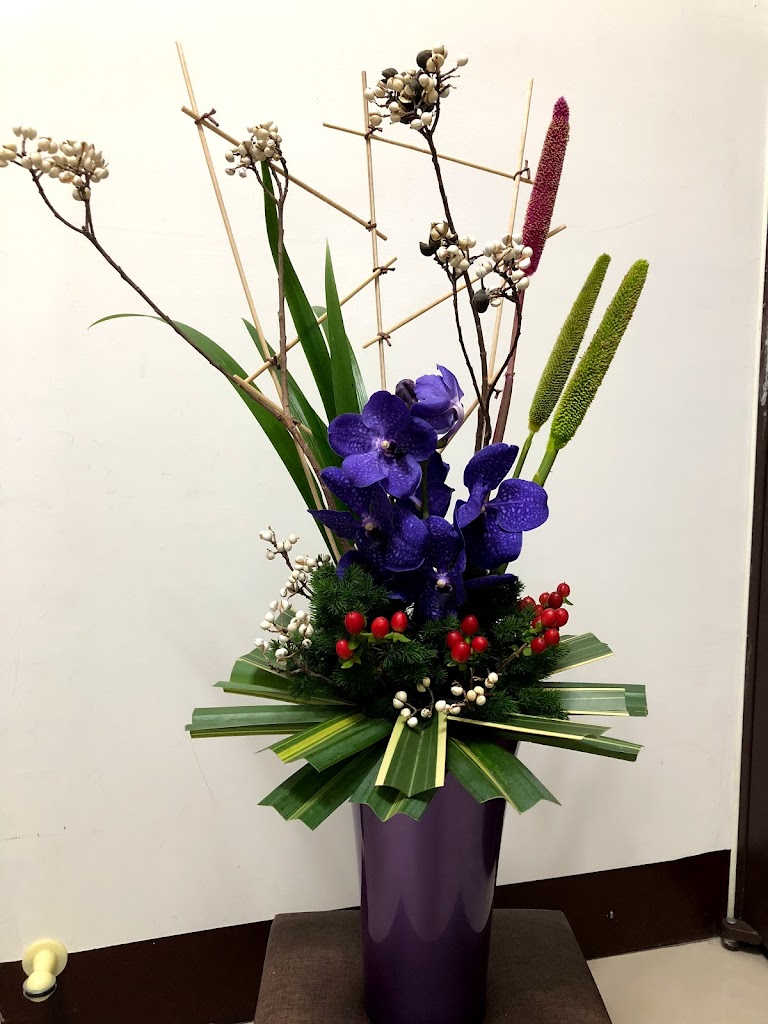 C`est La Vie飲料 花卉 在地小農水果 的照片