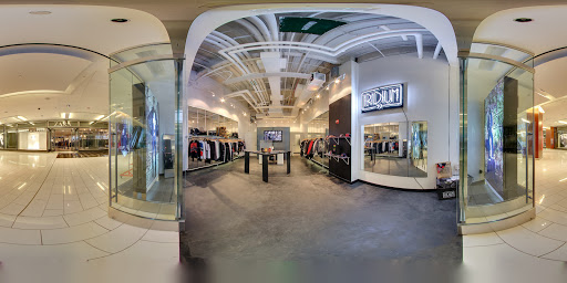 Clothing Store «Iridium Clothing Brand», reviews and photos, 1330 N Milwaukee Ave, Chicago, IL 60622, USA