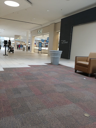 Book Store «Schuler Books & Music», reviews and photos, 1982 W Grand River Ave, Okemos, MI 48864, USA