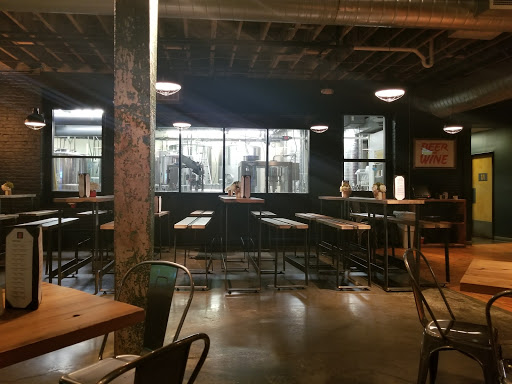 New American Restaurant «Over The 9», reviews and photos, 120 S 10th St, Louisville, KY 40202, USA