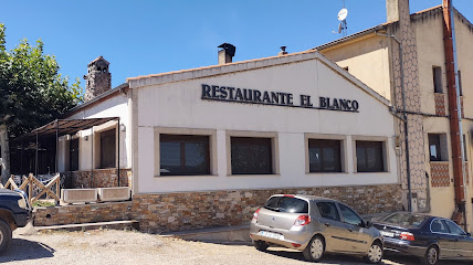 Blanco Restaurante - Avenida Burgos Portugal, Km.327, 37500 Cdad. Rodrigo, Salamanca, Spain
