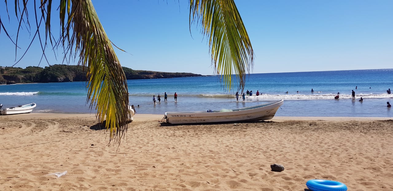 Fotografie cu Playa Nexpa cu drept și lung