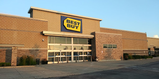 Electronics Store «Best Buy», reviews and photos, 700 N Edwards Blvd, Lake Geneva, WI 53147, USA