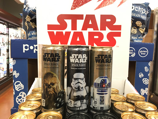 Grocery Store «Fresh Thyme Farmers Market- Lincoln Park», reviews and photos, 2500 N Elston Ave, Chicago, IL 60647, USA