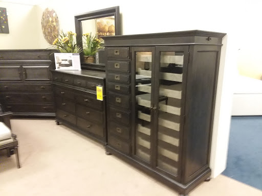 Furniture Store «Raymour & Flanigan Furniture and Mattress Store», reviews and photos, 3367 Brunswick Pike, Lawrenceville, NJ 08648, USA