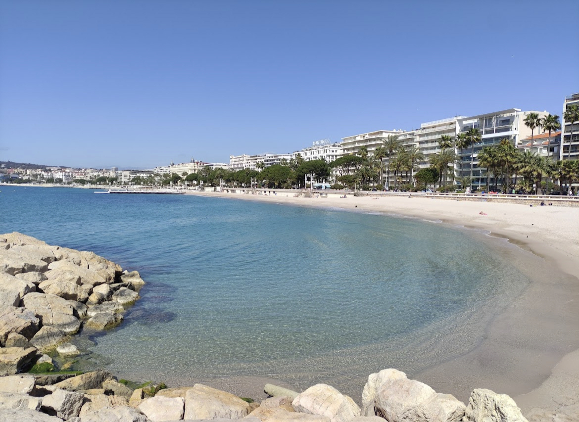 Foto von Plage Gazagnaire mit beiger sand Oberfläche