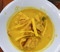ร้านข้าวแกงป้ายินดี photo