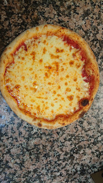 Pizza du Pizzeria RAPIDO PIZZA CHICKEN SPEED à Saint-Prix - n°15