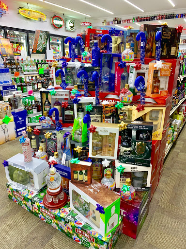 Liquor Store «Holiday Spirits», reviews and photos, 6005 N Oak Street Extension, Valdosta, GA 31605, USA