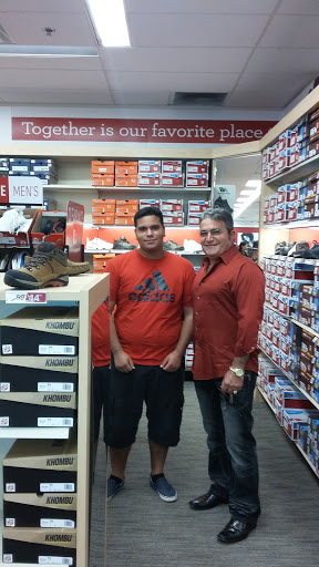 Shoe Store «Famous Footwear», reviews and photos, 505-507 W 49th St, Hialeah, FL 33012, USA