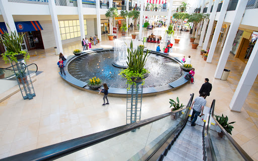Shopping Mall «Plymouth Meeting Mall», reviews and photos, 500 W Germantown Pike, Plymouth Meeting, PA 19462, USA