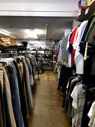 Thrift Store «La Tienda Thrift Store», reviews and photos, 510 N El Camino Real, San Clemente, CA 92672, USA