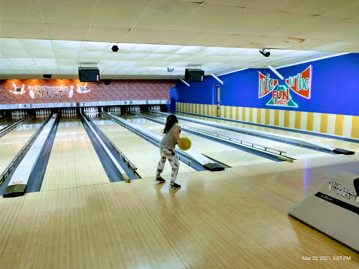 Bowling Alley «Charleroi Lanes», reviews and photos, 1301 Prospect Ave, Charleroi, PA 15022, USA