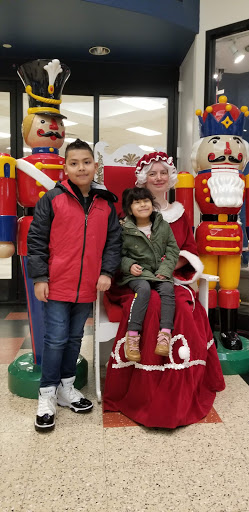 Shopping Mall «Ridgeway Shopping Center», reviews and photos, 2233 Summer St, Stamford, CT 06905, USA