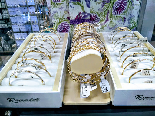 Gift Shop «The Paper Store», reviews and photos, 855 Grand Army of the Republic Hwy, Somerset, MA 02726, USA