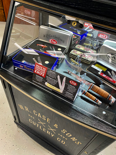 Gun Shop «Oxford Pawn Shop», reviews and photos, 1350 N Lamar Blvd #1, Oxford, MS 38655, USA