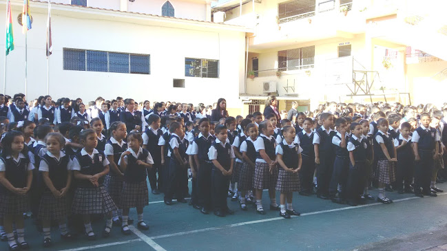 Unidad Educativa Santa Teresita - Escuela
