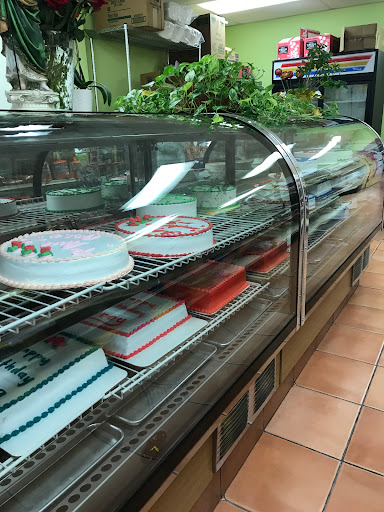 Grocery Store «Juarez Baking», reviews and photos, 1068 N Waco Ave, Wichita, KS 67203, USA